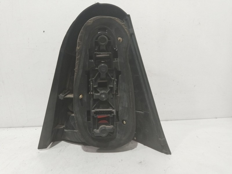 Recambio de piloto trasero izquierdo para mercedes-benz clase a (w168) 140 (168.031) referencia OEM IAM   