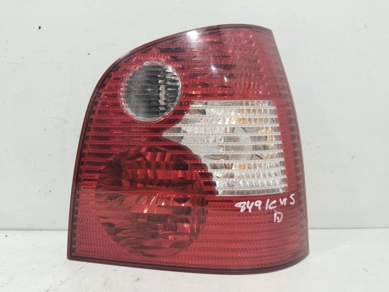 Recambio de piloto trasero derecho para volkswagen polo (9n_, 9a_) 1.2 12v referencia OEM IAM 6q6945096g  