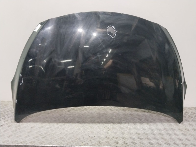 Recambio de capot para hyundai i40 cab bluedrive referencia OEM IAM 664003Z000  PLATA