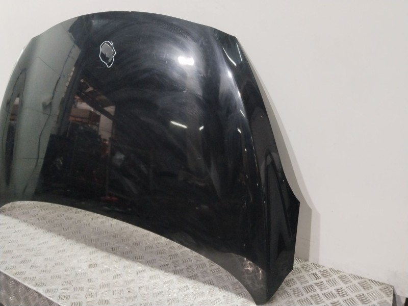 Recambio de capot para hyundai i40 cab bluedrive referencia OEM IAM 664003Z000  PLATA