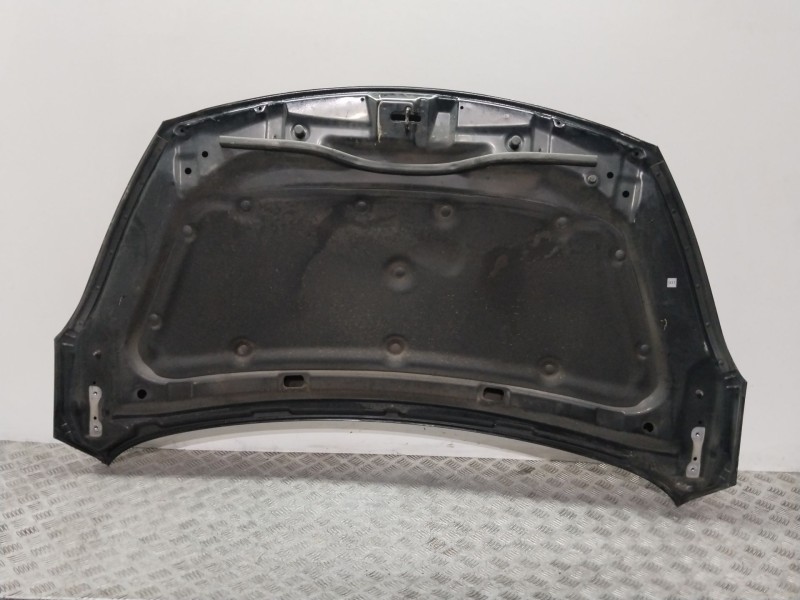 Recambio de capot para hyundai i40 cab bluedrive referencia OEM IAM 664003Z000  PLATA