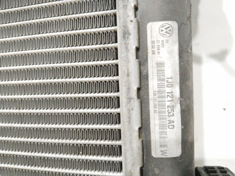 Recambio de radiador agua para volkswagen bora berlina (1j2) trendline referencia OEM IAM 1J0121253AD  