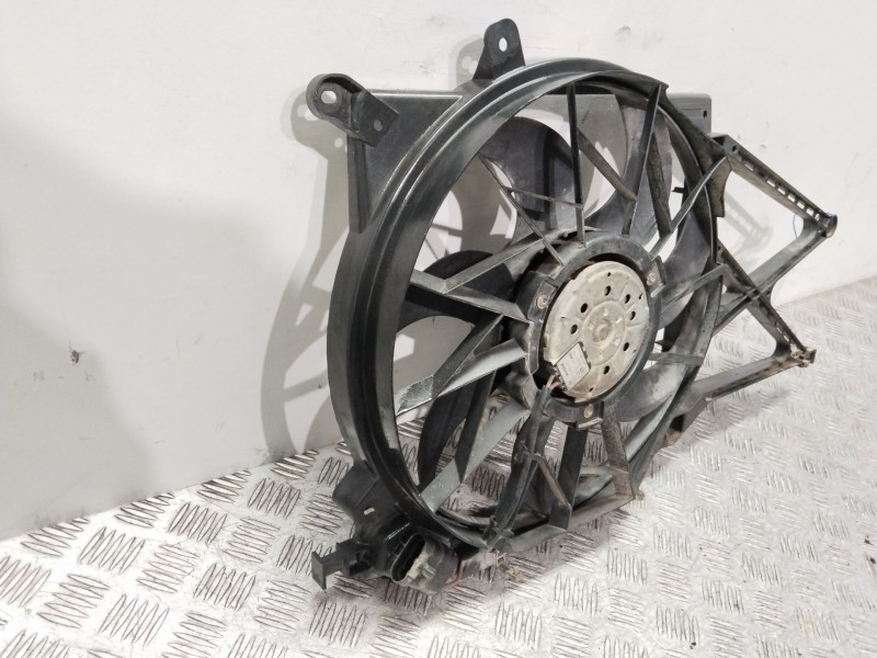 Recambio de electroventilador para chevrolet evanda cdx referencia OEM IAM 95223801  