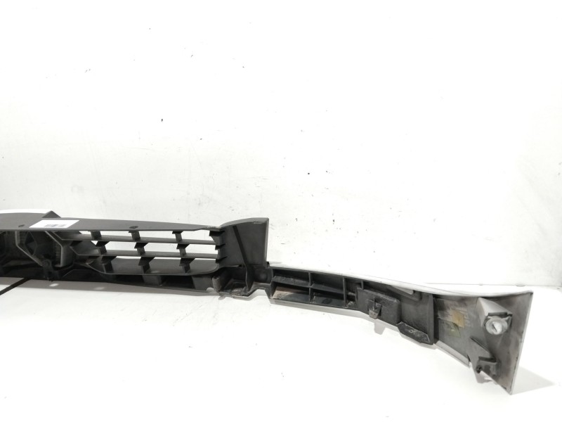 Recambio de rejilla delantera para renault kangoo (f/kc0) confort expression referencia OEM IAM 8200331208  