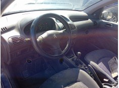peugeot 206 berlina del año 2000