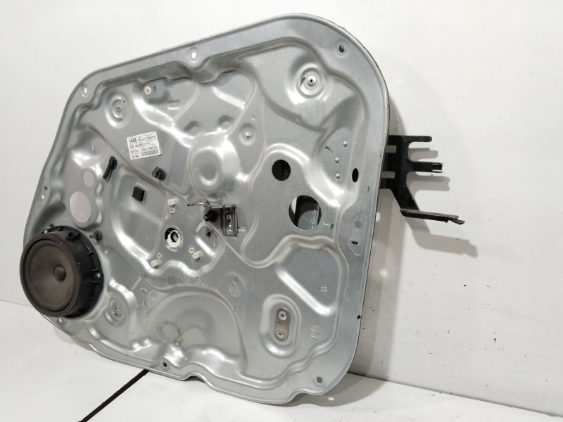 Recambio de elevalunas delantero derecho para hyundai ix20 gls comfort referencia OEM IAM 824801K030  