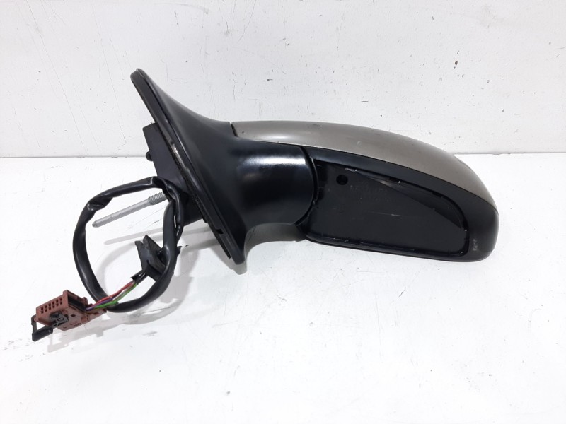 Recambio de retrovisor izquierdo para peugeot 407 sw st confort referencia OEM IAM pp901070  