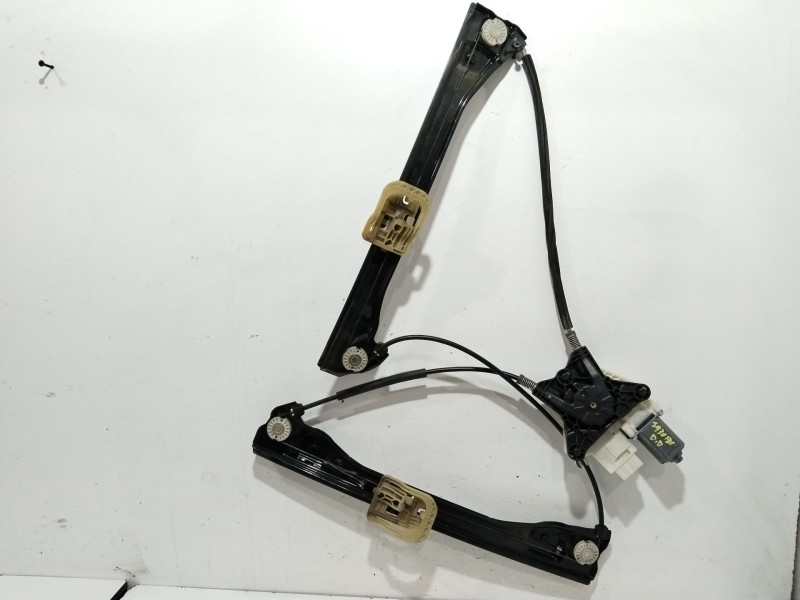 Recambio de elevalunas delantero derecho para skoda rapid active referencia OEM IAM 5JA959812E  