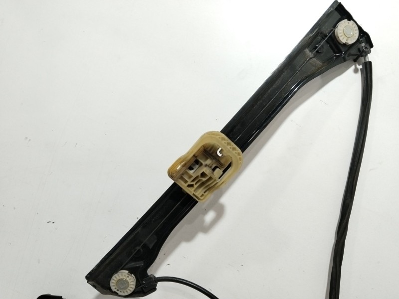 Recambio de elevalunas delantero derecho para skoda rapid active referencia OEM IAM 5JA959812E  