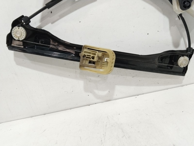 Recambio de elevalunas delantero derecho para skoda rapid active referencia OEM IAM 5JA959812E  