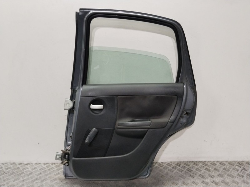Recambio de puerta trasera derecha para citroën c3 1.4 hdi cool referencia OEM IAM   