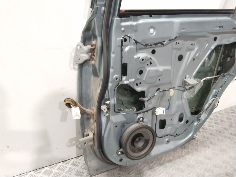 Recambio de puerta trasera derecha para subaru legacy kombi/outback b14 outback limited referencia OEM IAM 60409AJ1009P  GRIS