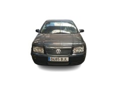 volkswagen bora berlina (1j2) del año 2001