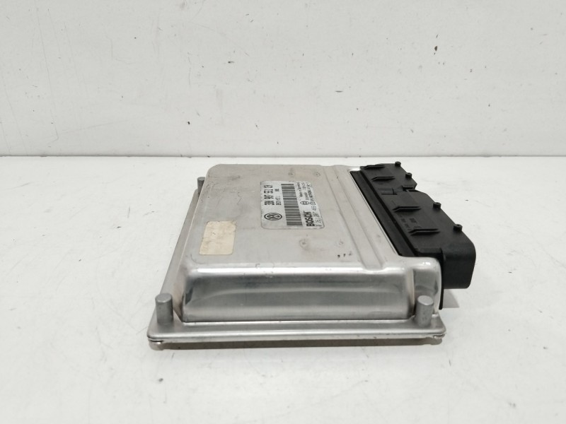 Recambio de centralita motor uce para volkswagen passat berlina (3b3) v6 executive 4motion referencia OEM IAM 3B0907551CH  