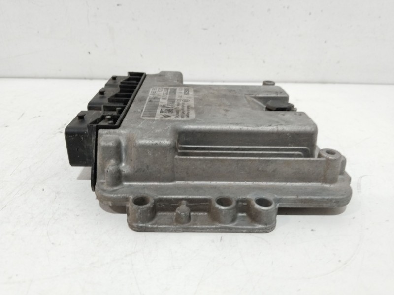 Recambio de centralita motor uce para citroën c2 furio referencia OEM IAM 9658556880  
