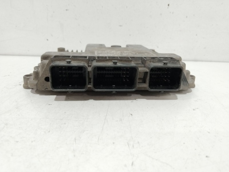 Recambio de centralita motor uce para citroën c2 furio referencia OEM IAM 9658556880  