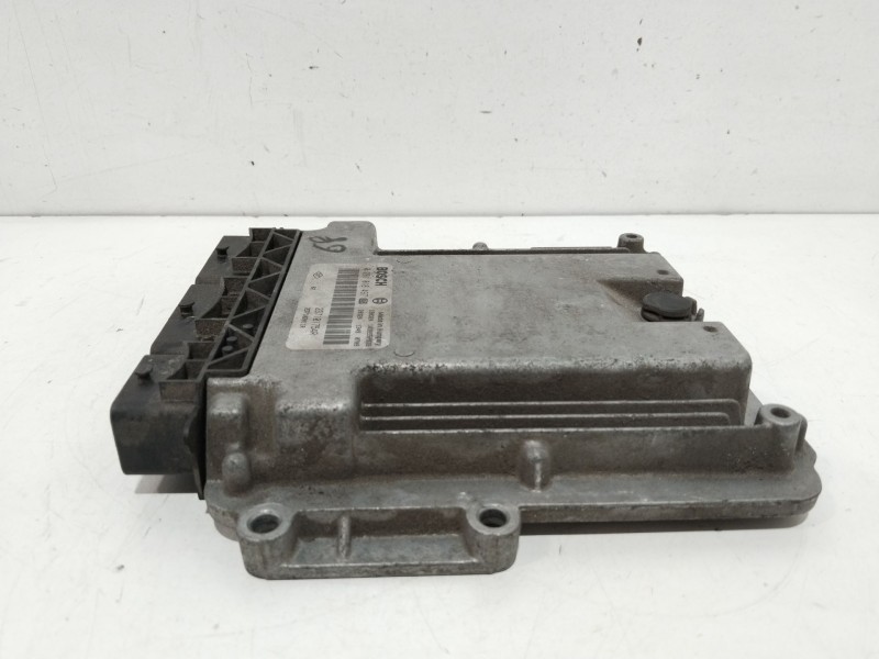 Recambio de centralita motor uce para renault trafic furgón l1h1 2,7t referencia OEM IAM 237101754R   Recambio de centralita motor uce para renault trafic furgón l1h1 2,7t referencia OEM IAM 237101754R