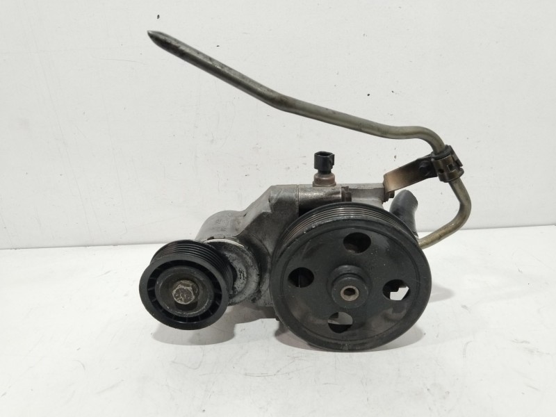 Recambio de bomba direccion para ford focus berlina (cak) ambiente referencia OEM IAM 2S413A696AA  