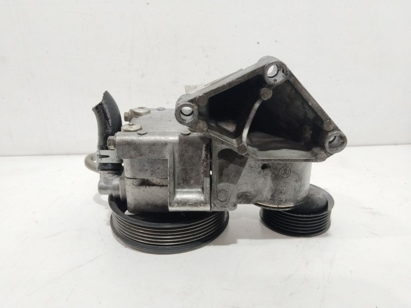 Recambio de bomba direccion para ford focus berlina (cak) ambiente referencia OEM IAM 2S413A696AA  