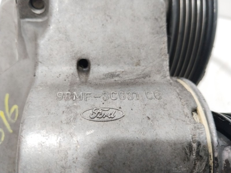 Recambio de bomba direccion para ford focus berlina (cak) ambiente referencia OEM IAM 2S413A696AA  