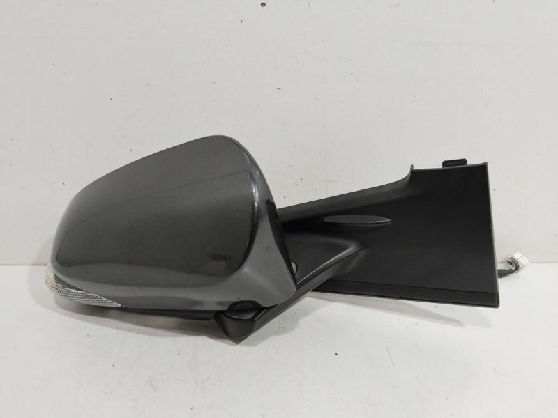 Recambio de retrovisor derecho para toyota yaris hybrid active referencia OEM IAM 879100D580  NEGRO