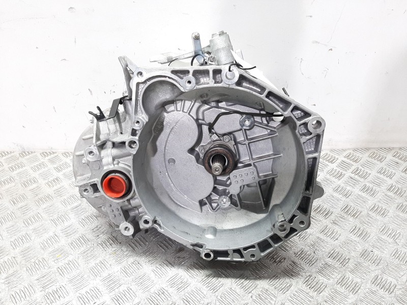 Recambio de caja cambios para opel astra h berlina cosmo referencia OEM IAM M32019D1  