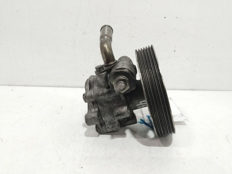 Recambio de bomba direccion para ford fiesta (cbk) ambiente referencia OEM IAM 1426694  