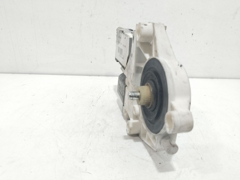 Recambio de motor elevalunas delantero izquierdo para peugeot 407 sw st sport referencia OEM IAM 1137328127  