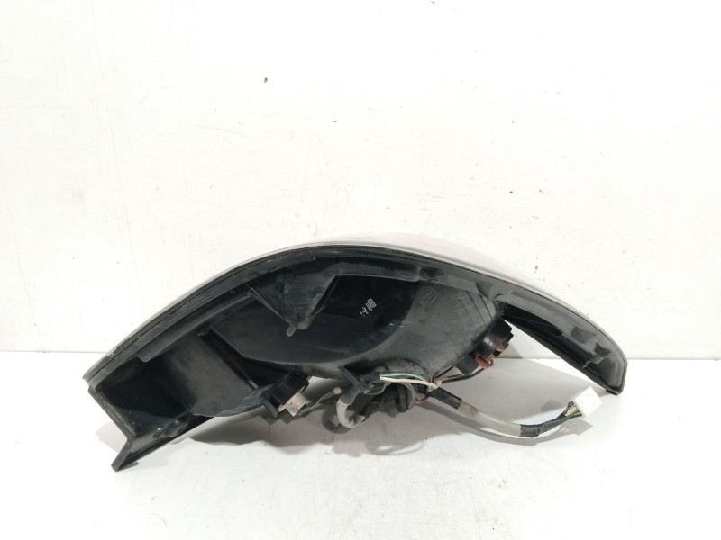 Recambio de piloto trasero derecho para kia rio 1.4 ex1 referencia OEM IAM 924021G210  