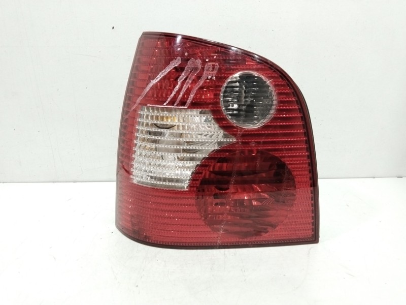 Recambio de piloto trasero izquierdo para volkswagen polo (9n1) highline referencia OEM IAM 6Q6945257A 62408 