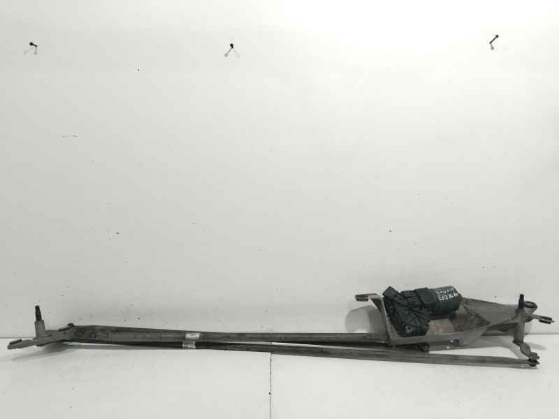 Recambio de motor limpia delantero para renault modus dynamique referencia OEM IAM 0390241777  