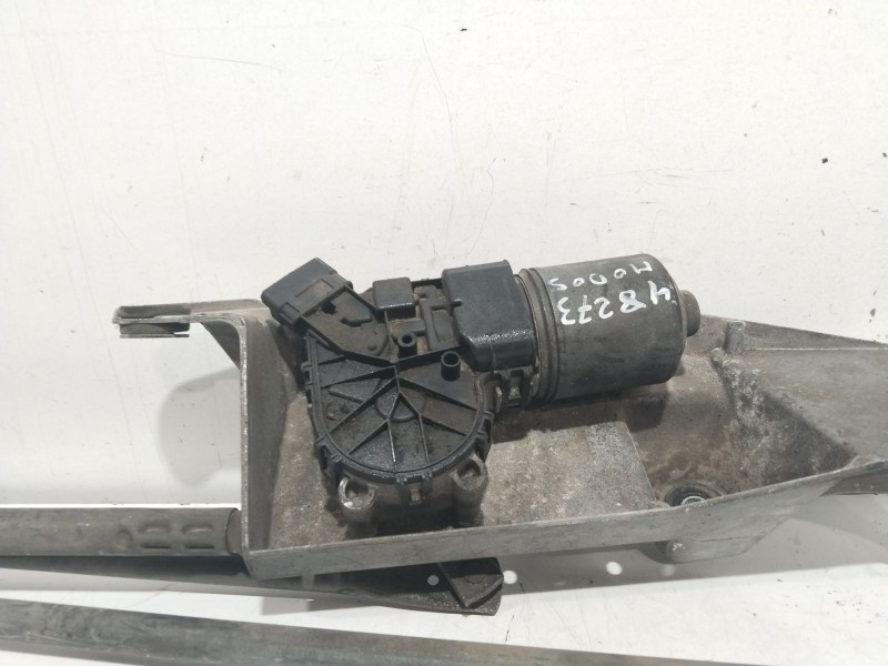 Recambio de motor limpia delantero para renault modus dynamique referencia OEM IAM 0390241777  