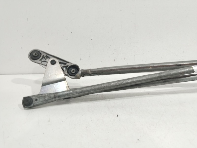 Recambio de motor limpia delantero para renault modus dynamique referencia OEM IAM 0390241777  