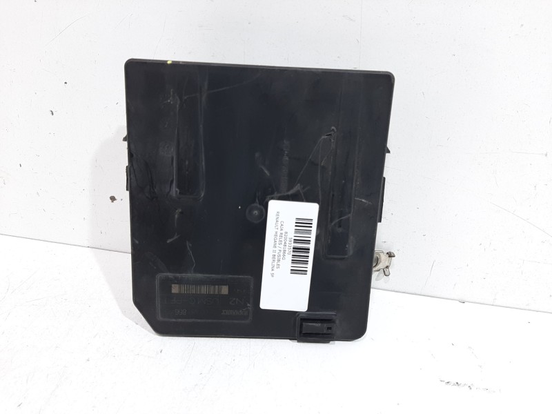 Recambio de caja reles / fusibles para renault megane ii berlina 5p authentique referencia OEM IAM 8200481866G  