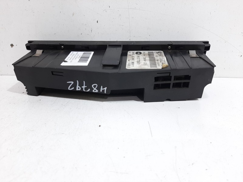 Recambio de mando calefaccion / aire acondicionado para bmw serie 3 berlina (e46) 320d referencia OEM IAM 64116902440  