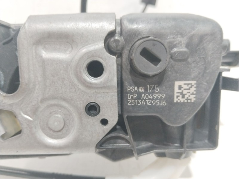 Recambio de cerradura puerta trasera izquierda para peugeot 308 sw envy referencia OEM IAM A04999  