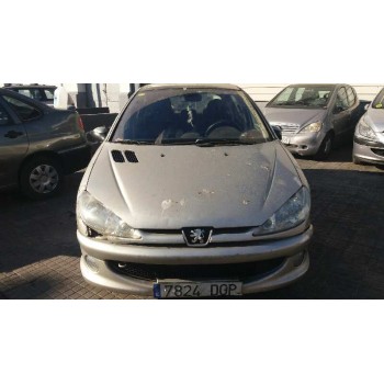PEUGEOT 206 BERLINA