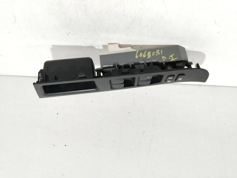 Recambio de mando elevalunas delantero izquierdo para toyota yaris hybrid active referencia OEM IAM 742320D690  