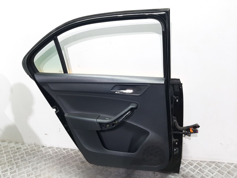 Recambio de puerta trasera izquierda para seat toledo (kg3) reference referencia OEM IAM 5JA833051C  AMARILLO