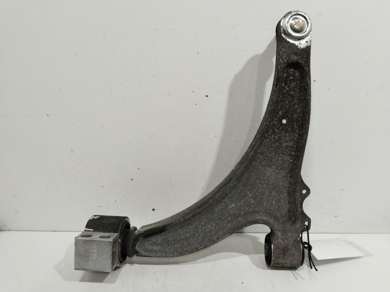 Recambio de brazo suspension inferior delantero izquierdo para opel insignia berlina cosmo referencia OEM IAM 22792989  