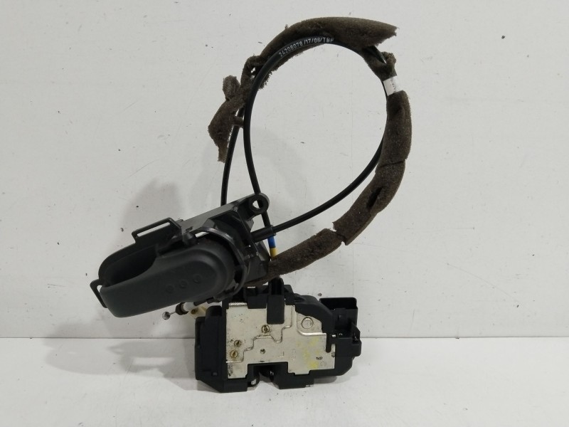 Recambio de cerradura puerta delantera izquierda para nissan micra (k12e) acenta referencia OEM IAM 80501BG00A  