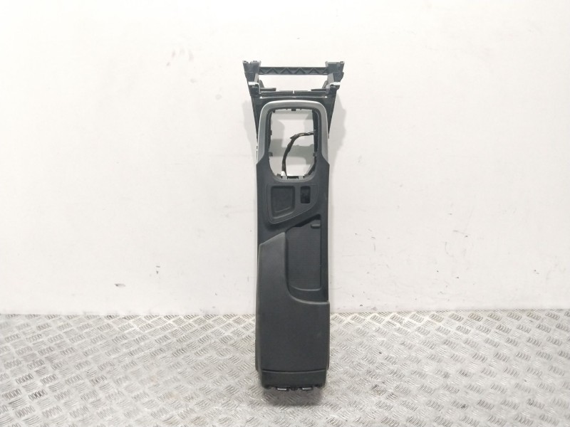 Recambio de apoyabrazos central para opel insignia berlina sportive referencia OEM IAM 22792666  