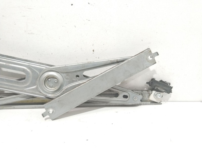 Recambio de elevalunas delantero derecho para toyota auris luna+ referencia OEM IAM 857100D100  