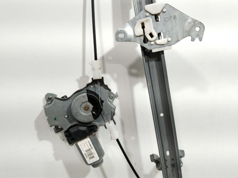 Recambio de elevalunas trasero derecho para nissan pathfinder (r51) 2.5 dci se referencia OEM IAM 82720EB31B  