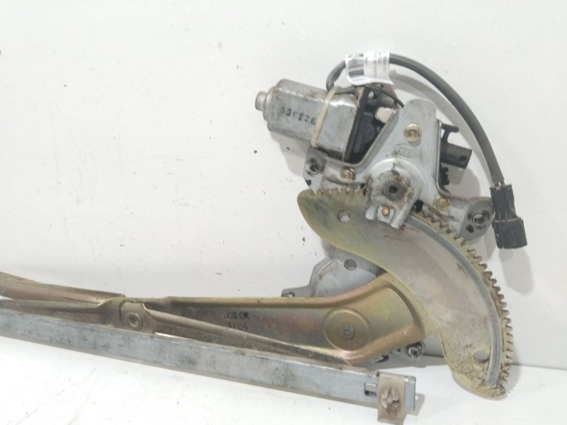 Recambio de elevalunas delantero derecho para kia carnival ii (gq) 2.9 crdi referencia OEM IAM 824604D000  