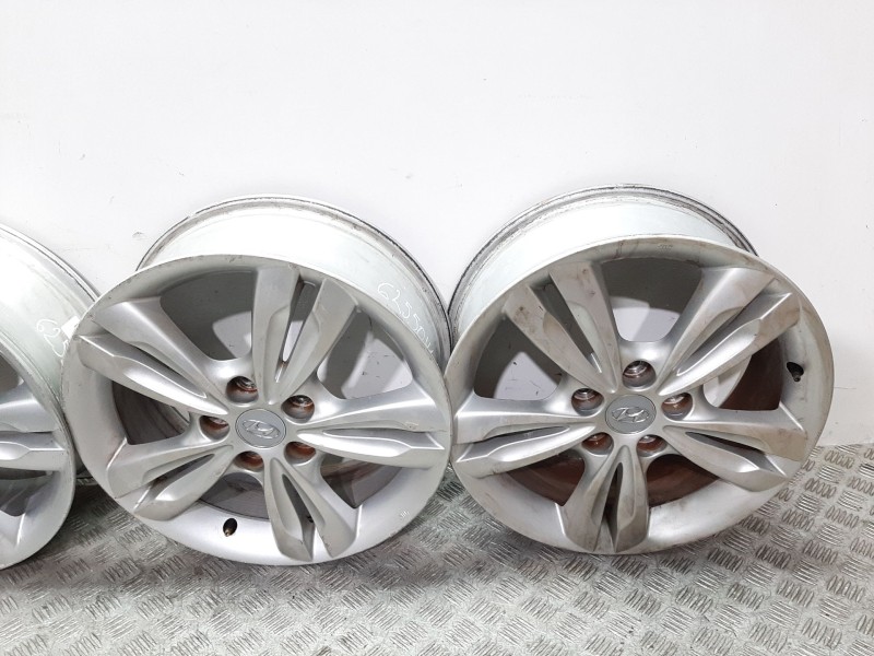 Recambio de llanta para hyundai ix35 classic 2wd referencia OEM IAM 529102S200  