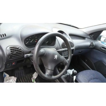 PEUGEOT 206 BERLINA