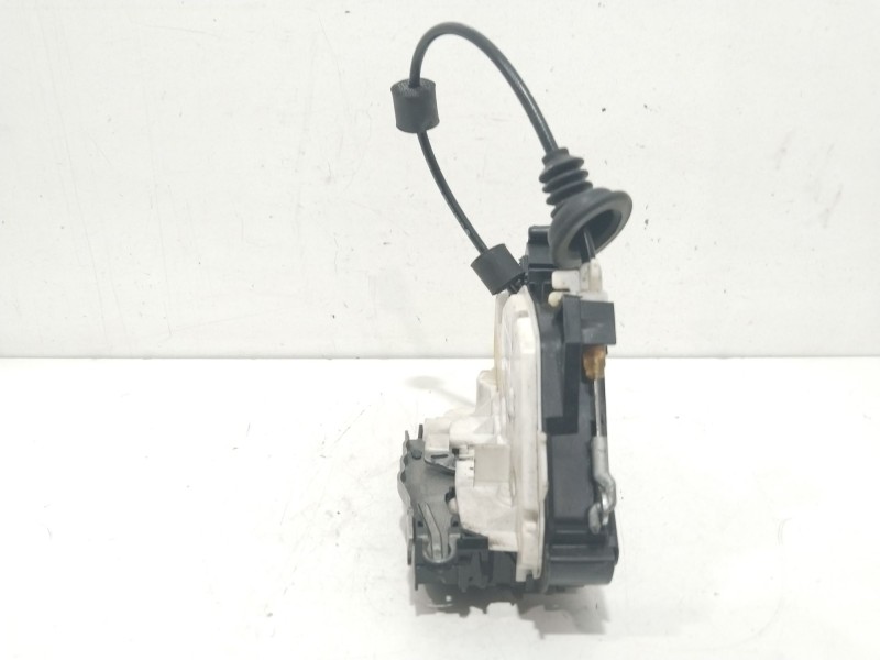 Recambio de cerradura puerta trasera derecha para seat toledo (kg3) style referencia OEM IAM 5E0839016  