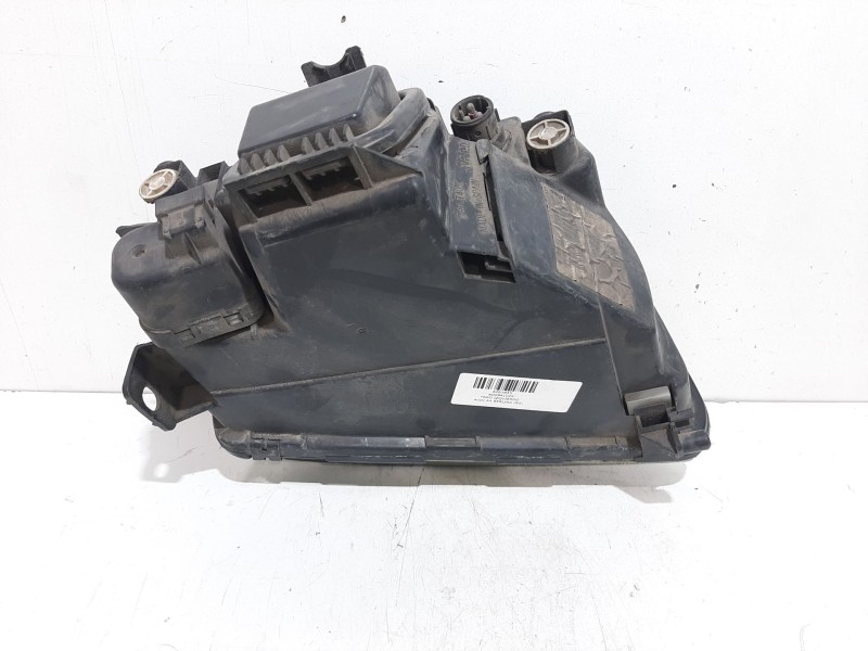 Recambio de faro izquierdo para audi a4 berlina (b5) 1.8 referencia OEM IAM 8D0941029  