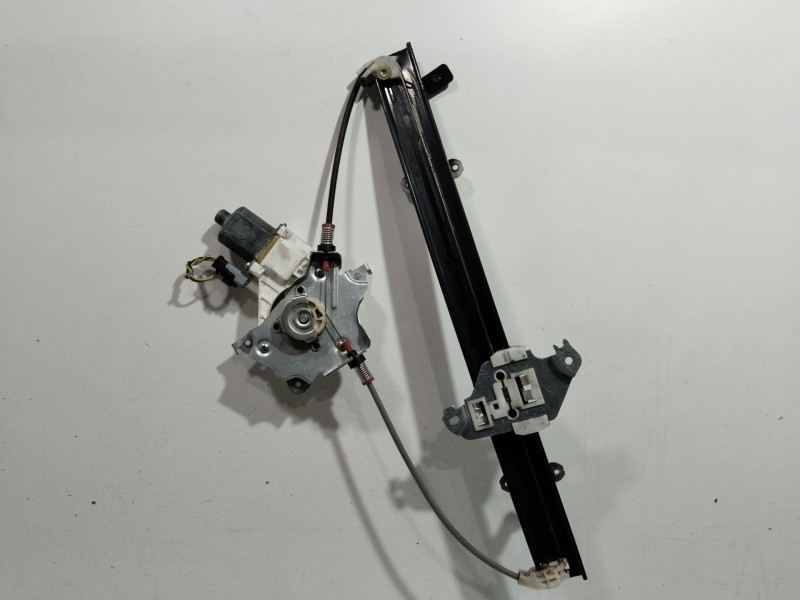 Recambio de elevalunas delantero izquierdo para nissan micra (k12e) acenta referencia OEM IAM 0130822203  
